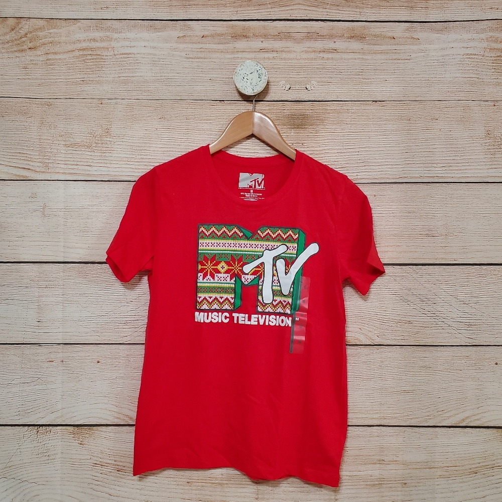 💟 NWT MTV Logo Ugly Christmas Sweater Print Short Sleeve TShirt Red Medium